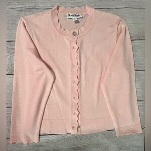 NorthStyle Scallop Trim Shrug, Shell Buttons, Ribbed Trim, Size Small